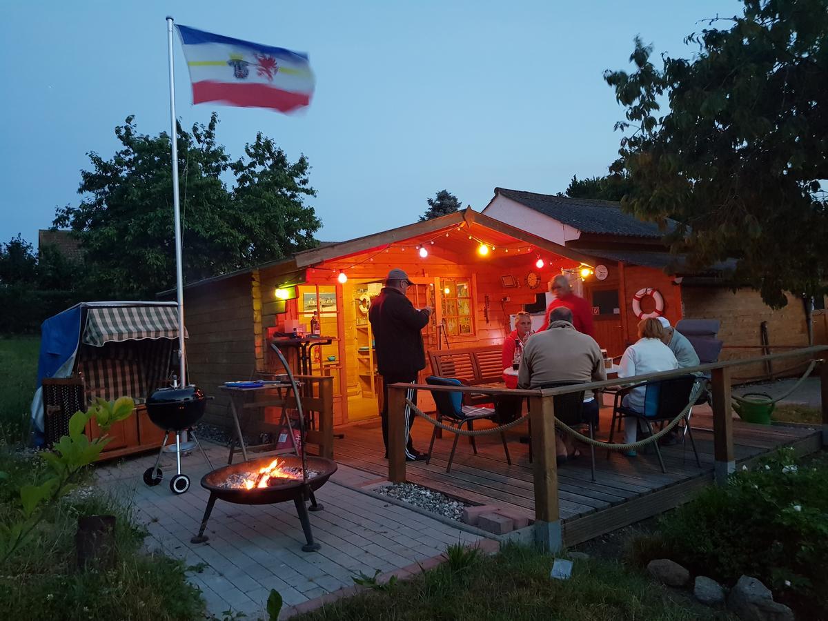 Ferienwohnungen Am Kleinen See Bergen Auf Rugen Exteriér fotografie